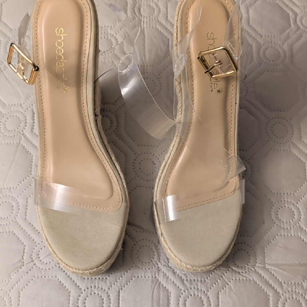 Shoe Dazzle Women's Clear and Gold Buckle Sandals